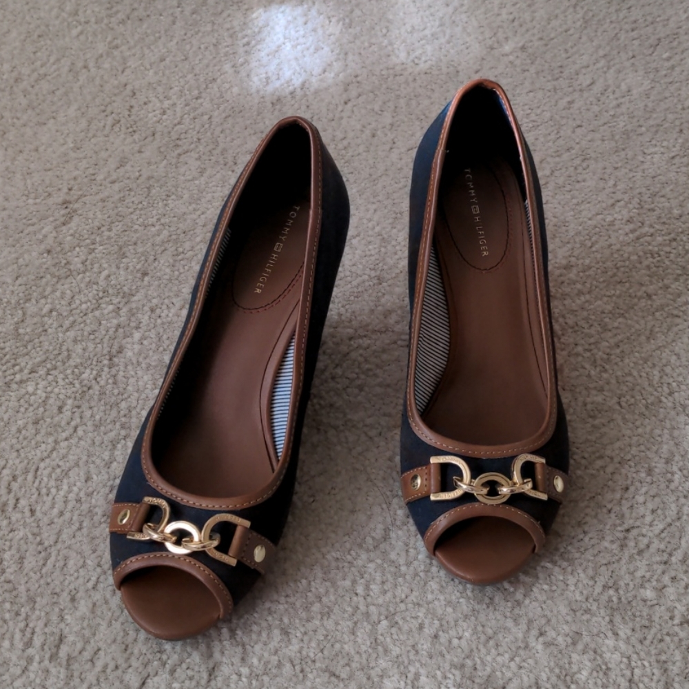 Tommy Hilfiger Navy wedges